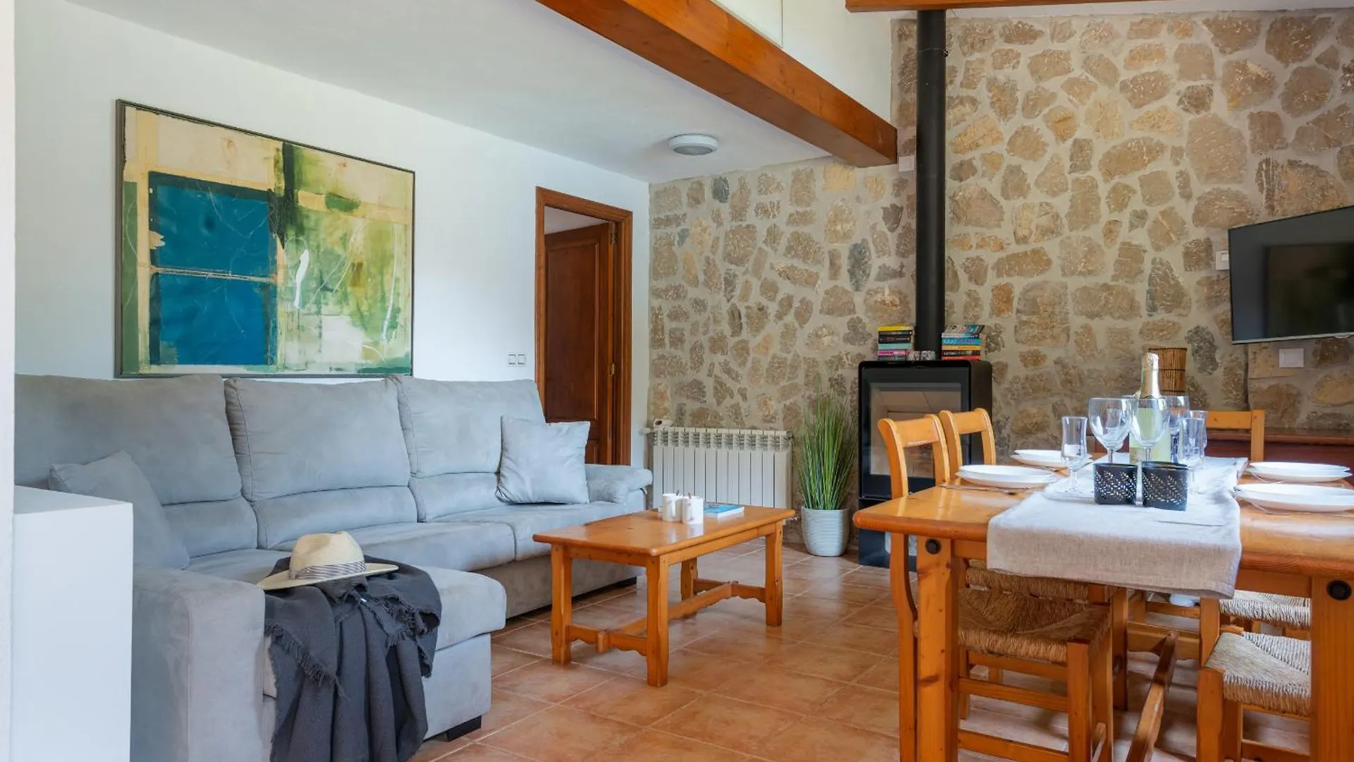 بيت للعطل Villa Pont Roma With Pool, Mountain Views & Aircon بويينسا