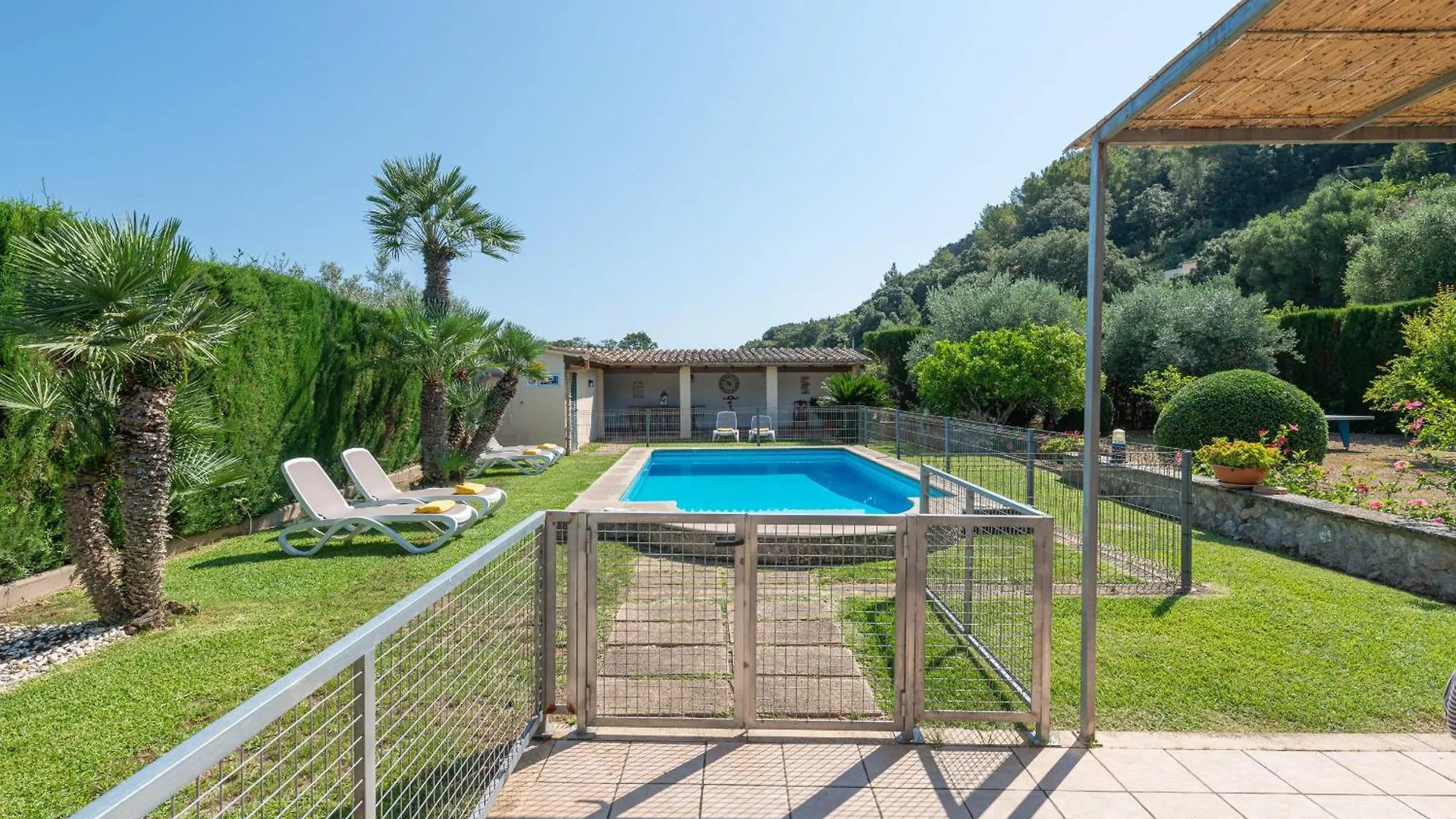 بيت للعطل Villa Pont Roma With Pool, Mountain Views & Aircon بويينسا