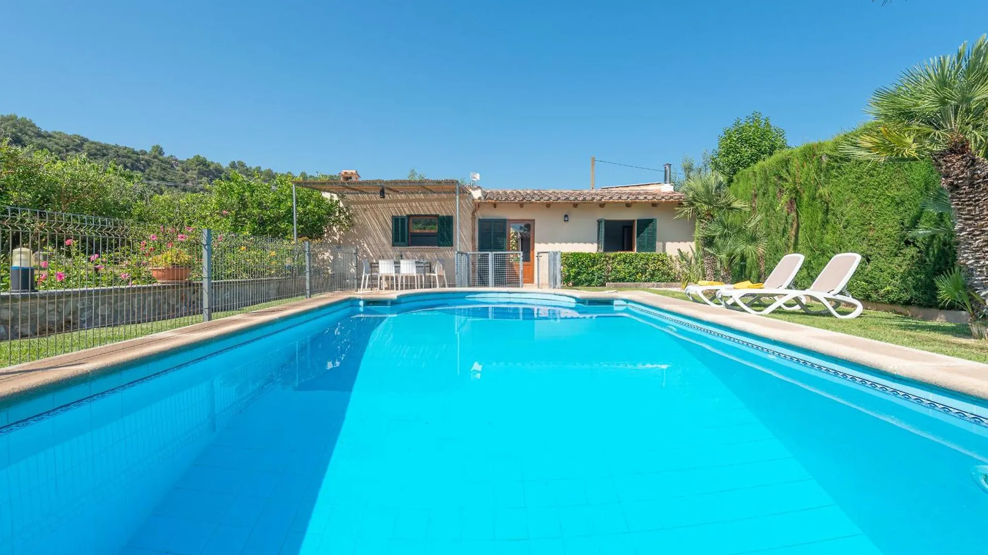 Villa Pont Roma With Pool, Mountain Views & Aircon بويينسا 0*,
